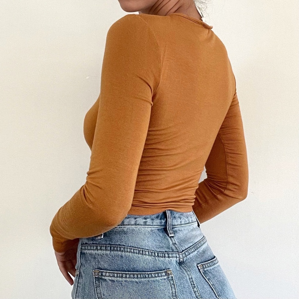 Lace up front long sleeve tan/mustard - Picture 4 of 5